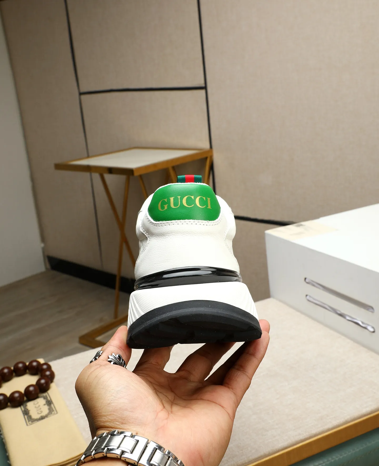Men's shoes 💰460 GUCCI🔍🔍The latest models are on sale at the same time at the counter. Original calfskin imported from Italy, genuine leather lining, (high-end, extravagant, and classy) with exquisite workmanship. Soles: Original soles specially provided by the original factory. ⚠Exclusive double-layer movable molded soles are super comfortable⚠. Photos of the real thing🎬The real thing is even better🔍🔍"High quality·Follow the order" Code number 38-44